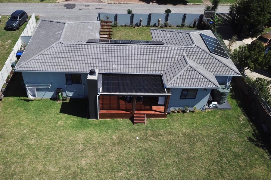 3 Bedroom Property for Sale in Wavecrest Eastern Cape